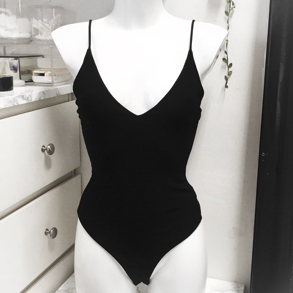 NICE BLACK V NECK TANK TOP BODYSUIT! - Picture 1 of 4